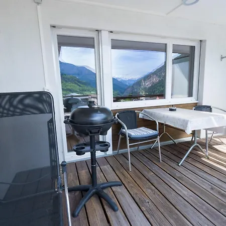 Haks Alpine With Mountain View Apartment